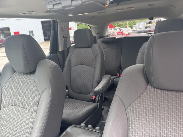 used 2011 Chevrolet Traverse car, priced at $3,950