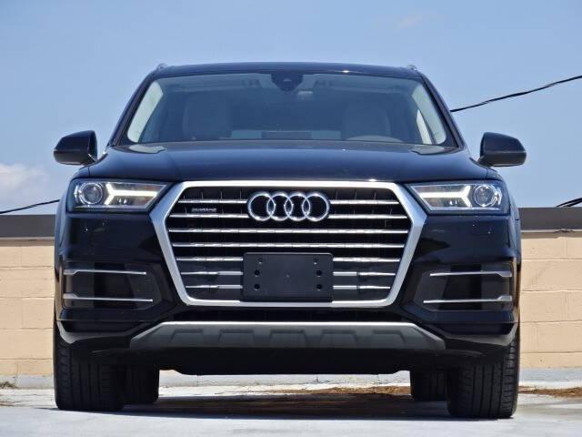 used 2018 Audi Q7 car, priced at $18,900