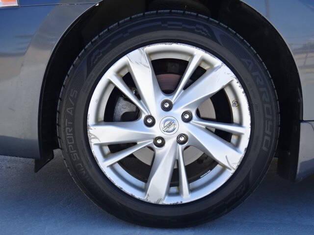 used 2013 Nissan Altima car, priced at $9,900
