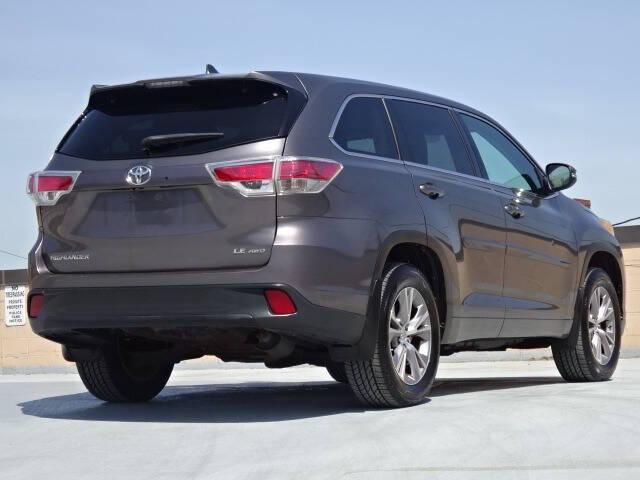 used 2014 Toyota Highlander car, priced at $17,500