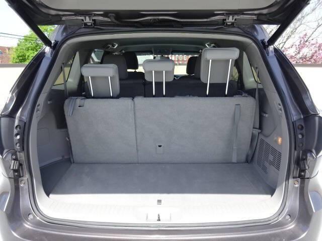 used 2014 Toyota Highlander car, priced at $17,500
