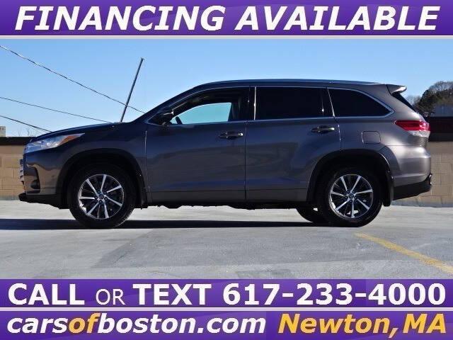 used 2018 Toyota Highlander car, priced at $22,900