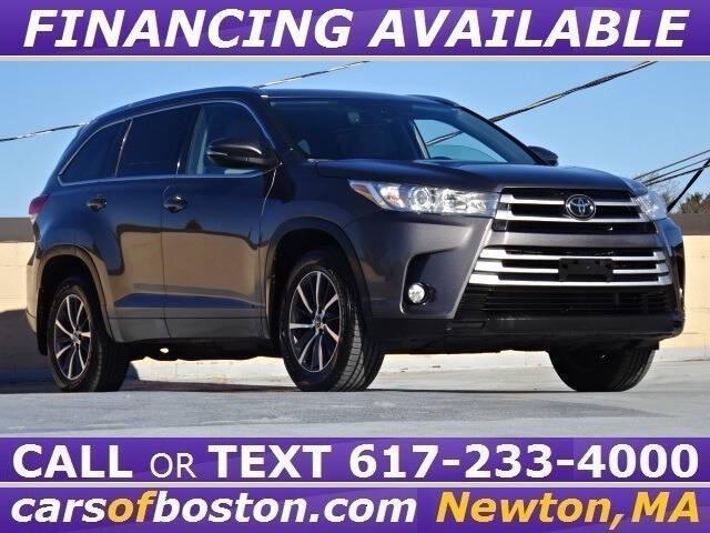 used 2018 Toyota Highlander car, priced at $22,900