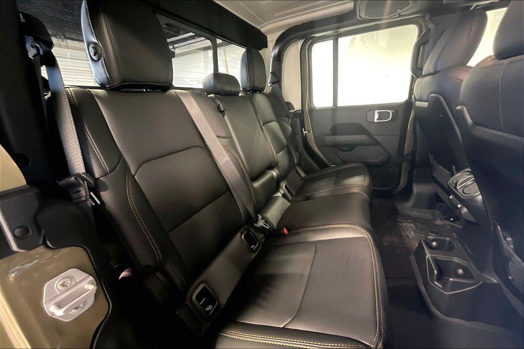 new 2025 Jeep Gladiator car, priced at $48,855