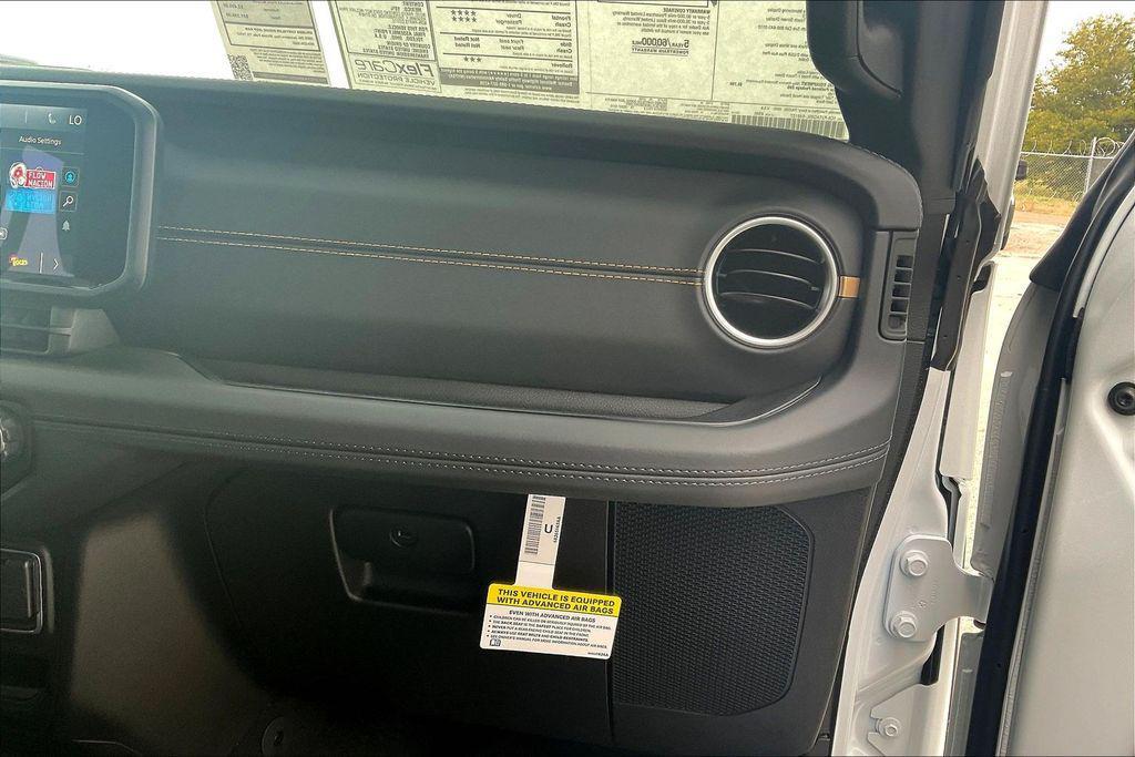 new 2025 Jeep Gladiator car, priced at $48,260