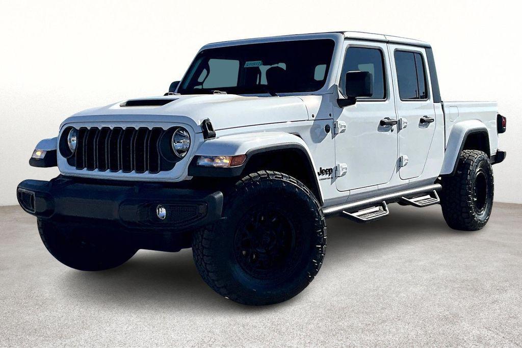 new 2025 Jeep Gladiator car, priced at $49,250