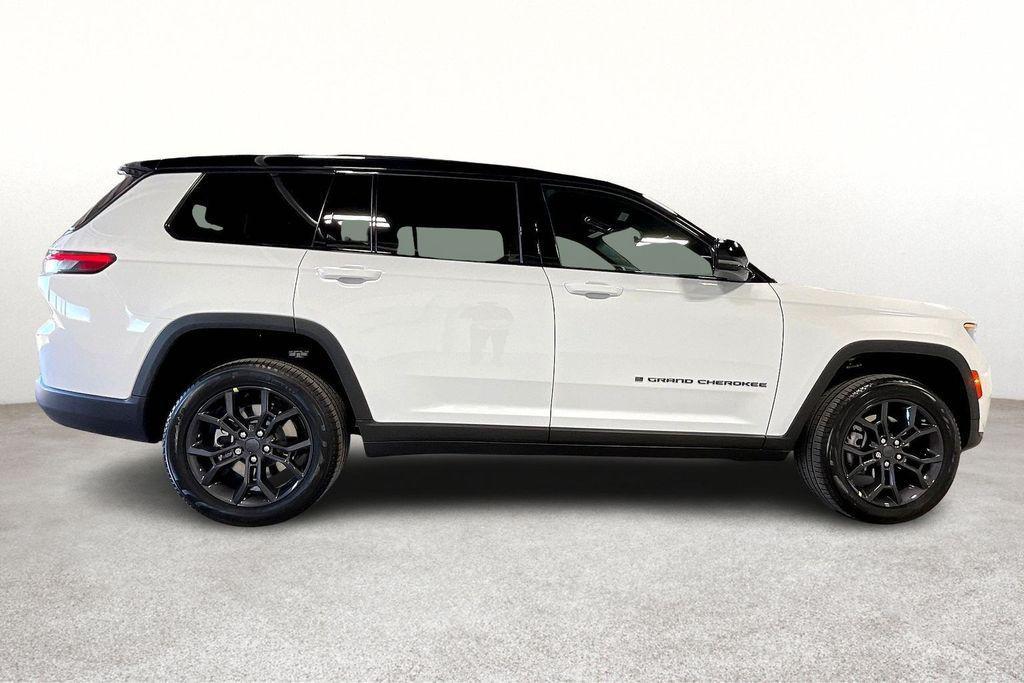 new 2025 Jeep Grand Cherokee L car, priced at $49,240