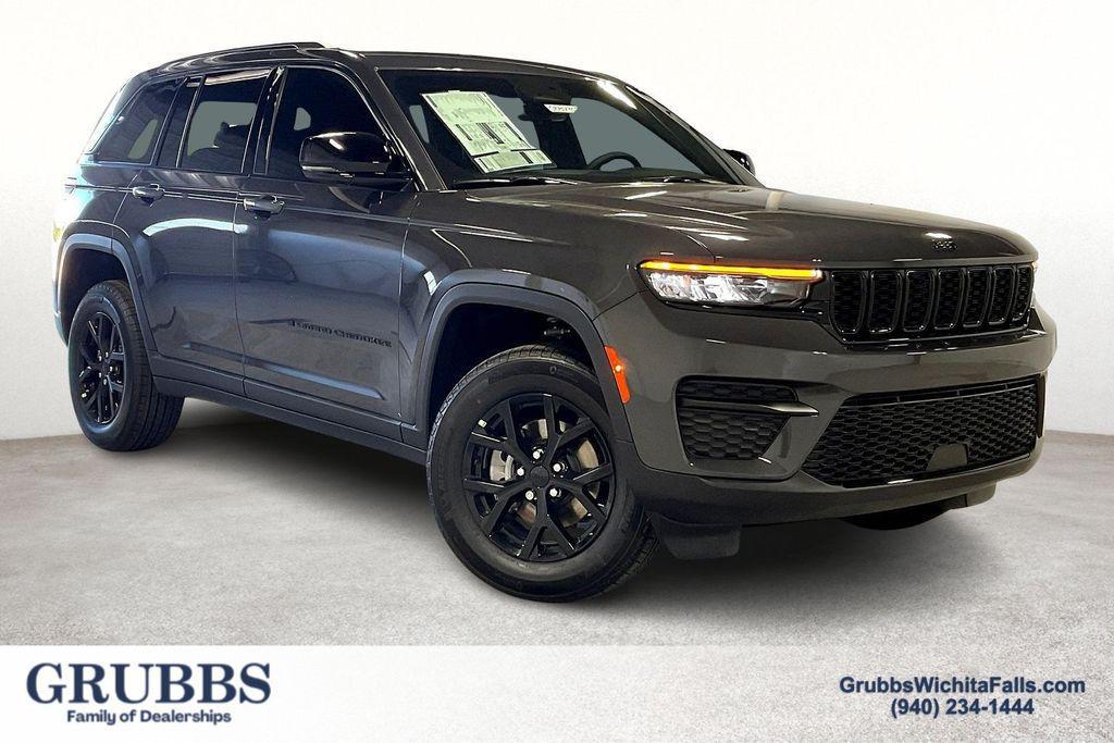 new 2025 Jeep Grand Cherokee car, priced at $46,730