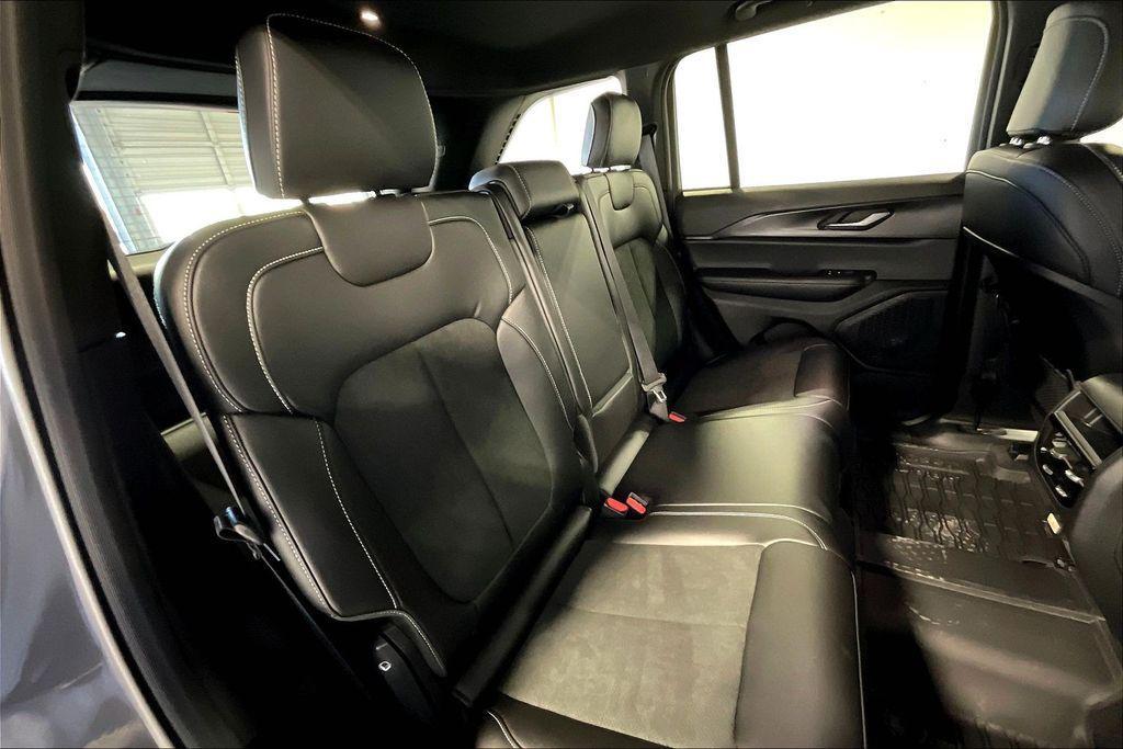 new 2025 Jeep Grand Cherokee car, priced at $46,730