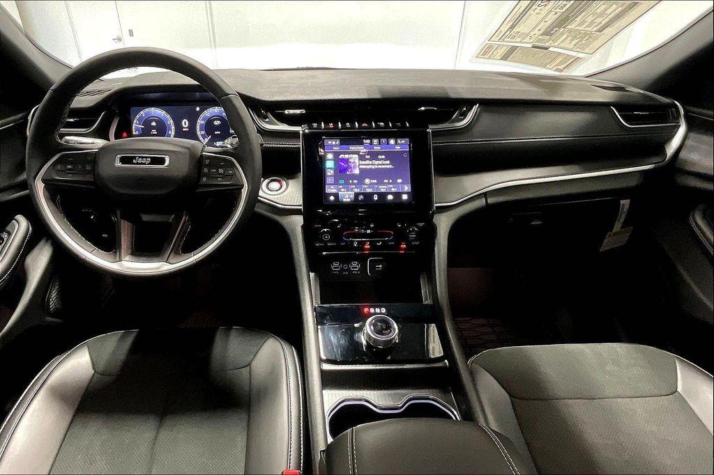 new 2025 Jeep Grand Cherokee car, priced at $41,480