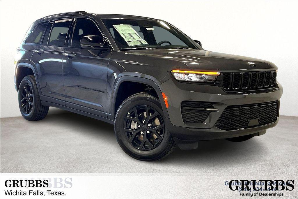 new 2025 Jeep Grand Cherokee car, priced at $46,730