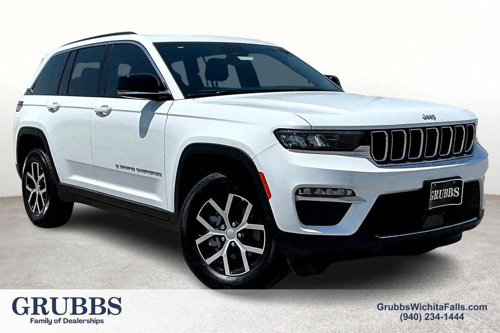 new 2025 Jeep Grand Cherokee car, priced at $49,215