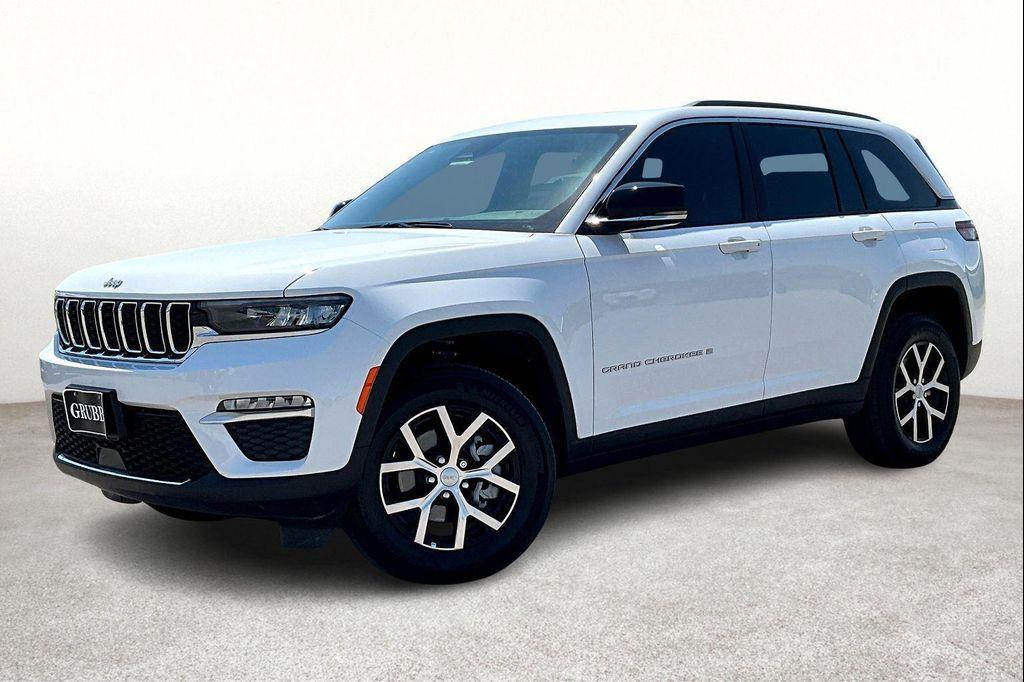new 2025 Jeep Grand Cherokee car, priced at $42,465