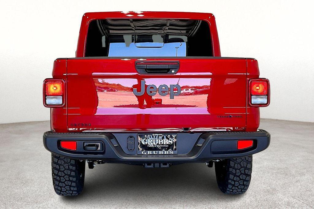 new 2025 Jeep Gladiator car, priced at $49,410