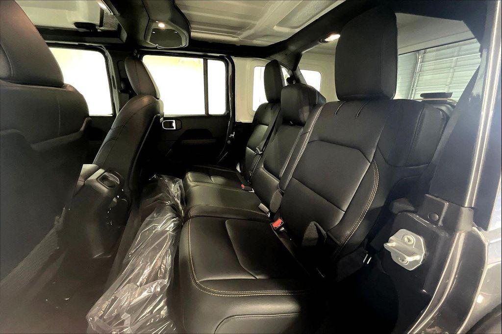 new 2025 Jeep Wrangler car, priced at $55,705