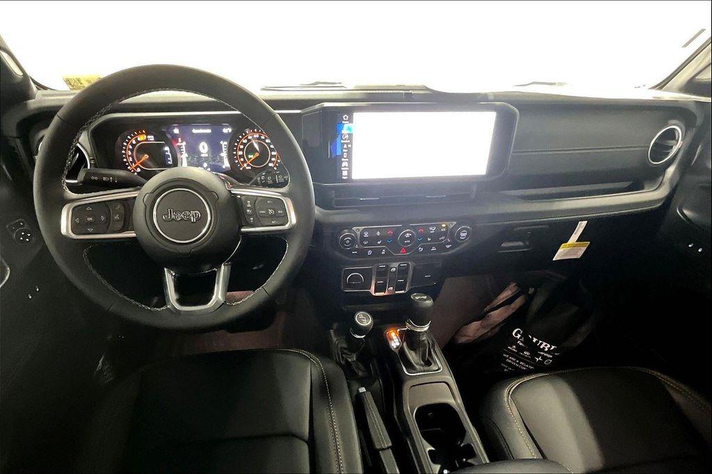 new 2025 Jeep Wrangler car, priced at $55,705