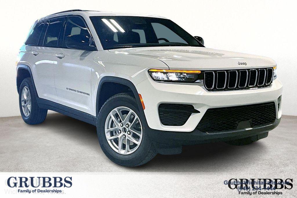 new 2025 Jeep Grand Cherokee car, priced at $41,575