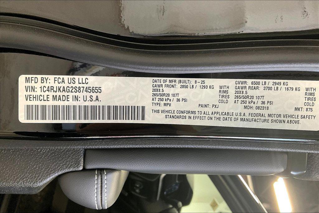 new 2025 Jeep Grand Cherokee L car, priced at $50,800