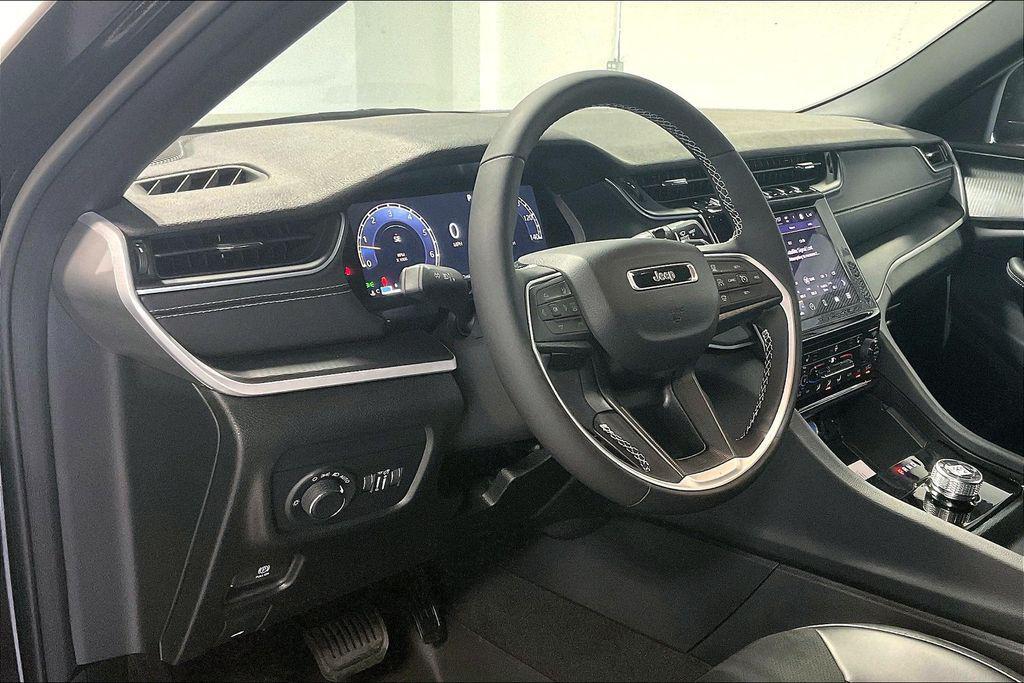 new 2025 Jeep Grand Cherokee L car, priced at $50,800