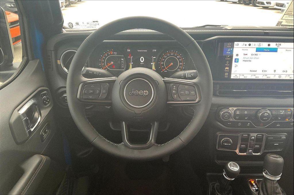 new 2025 Jeep Gladiator car, priced at $44,605