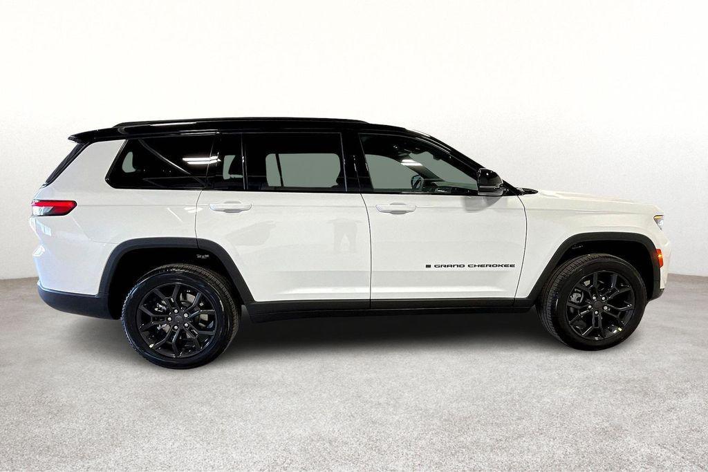new 2025 Jeep Grand Cherokee L car, priced at $49,240