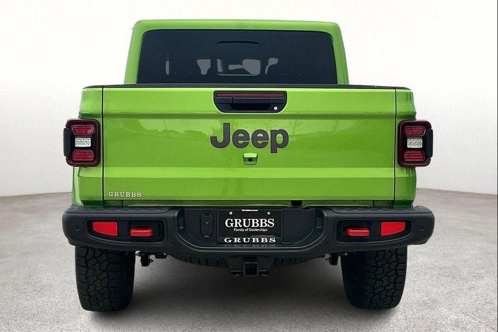 new 2025 Jeep Gladiator car, priced at $54,915