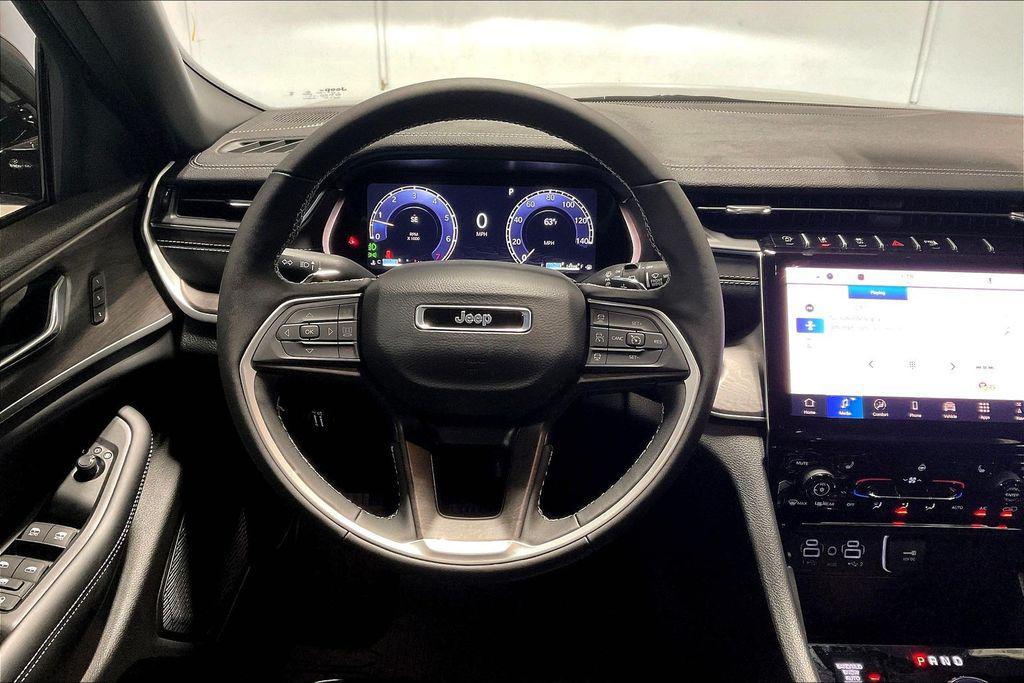 new 2025 Jeep Grand Cherokee car, priced at $47,495