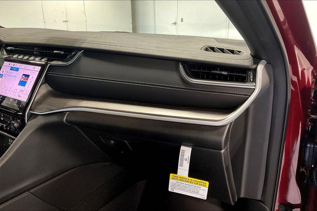 new 2025 Jeep Grand Cherokee L car, priced at $48,735