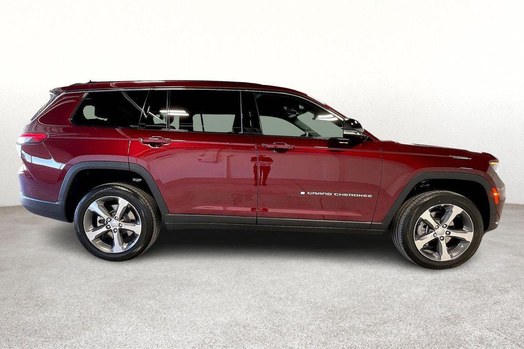 new 2025 Jeep Grand Cherokee L car, priced at $48,735