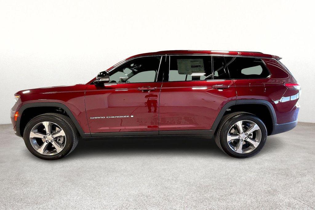 new 2025 Jeep Grand Cherokee L car, priced at $48,735