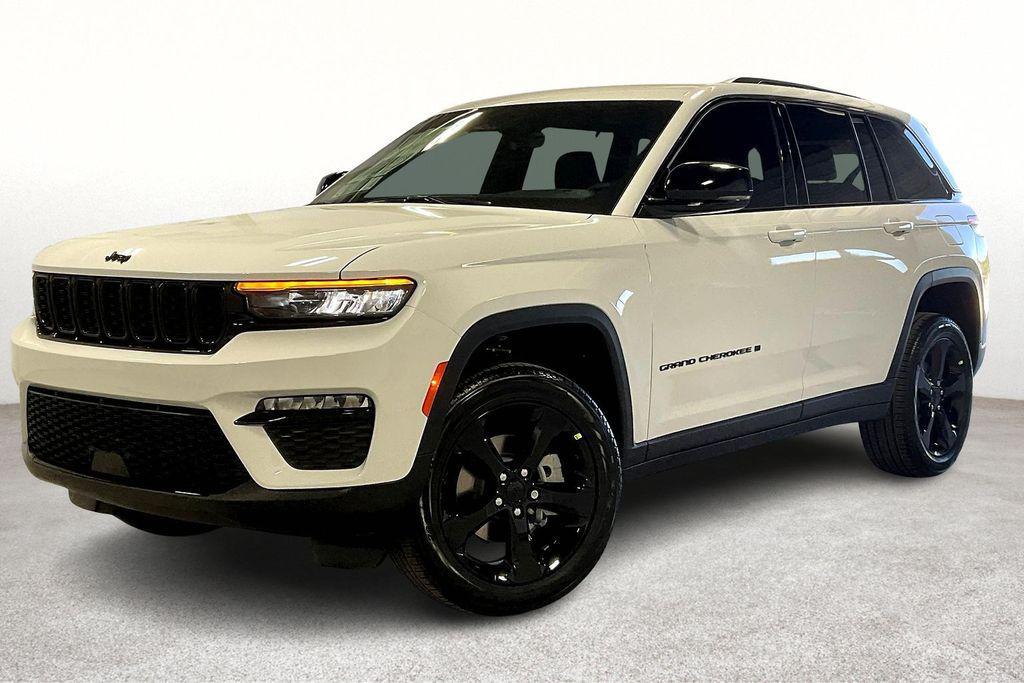 new 2025 Jeep Grand Cherokee car, priced at $47,625