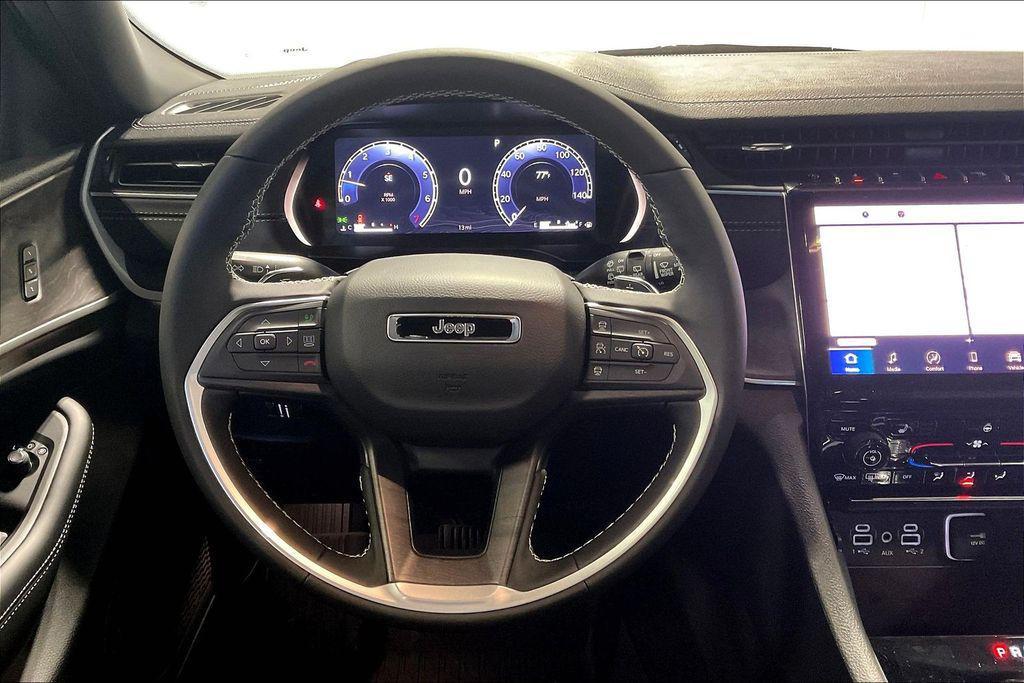 new 2025 Jeep Grand Cherokee car, priced at $47,625