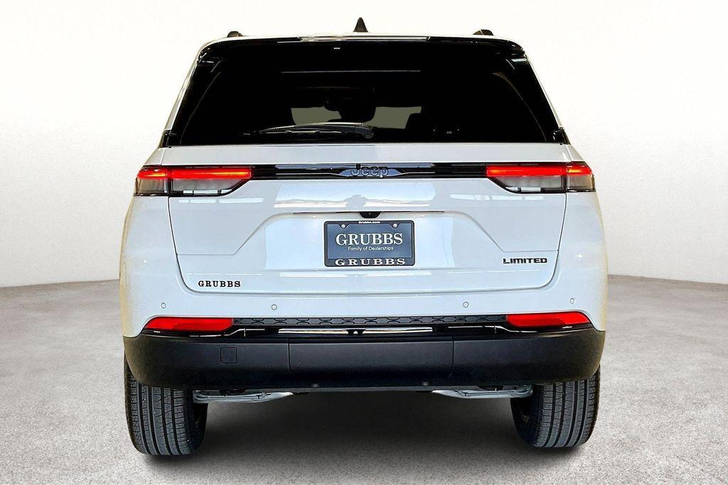 new 2025 Jeep Grand Cherokee car, priced at $47,625