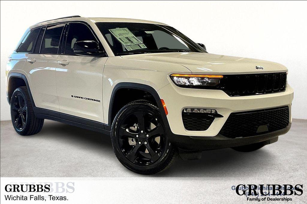 new 2025 Jeep Grand Cherokee car, priced at $47,625