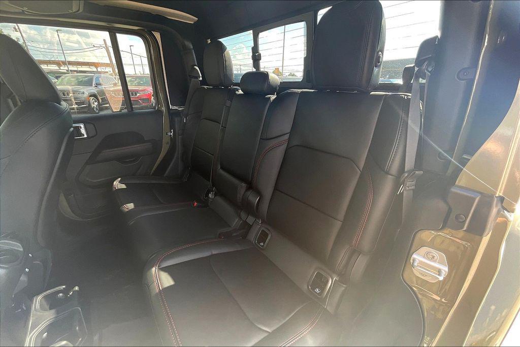 new 2025 Jeep Gladiator car, priced at $64,415