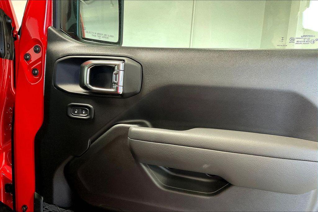 new 2026 Jeep Wrangler car, priced at $59,985