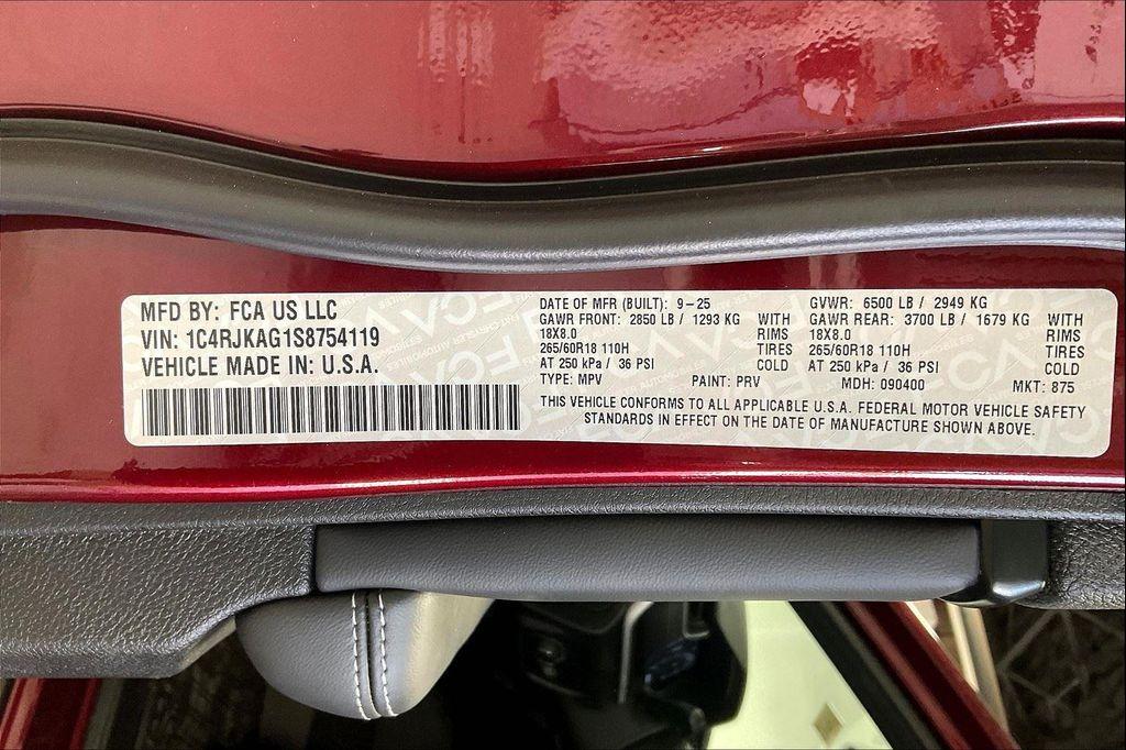 new 2025 Jeep Grand Cherokee L car, priced at $42,730