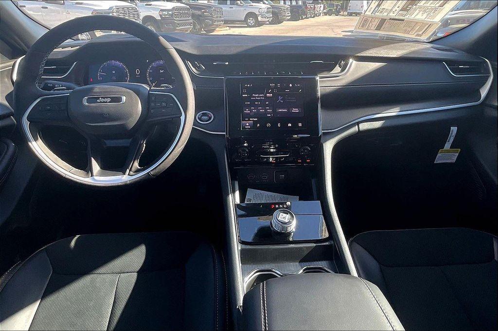 new 2025 Jeep Grand Cherokee L car, priced at $42,730