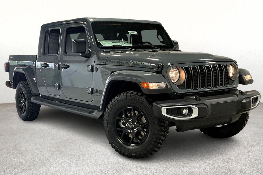 new 2025 Jeep Gladiator car, priced at $44,605