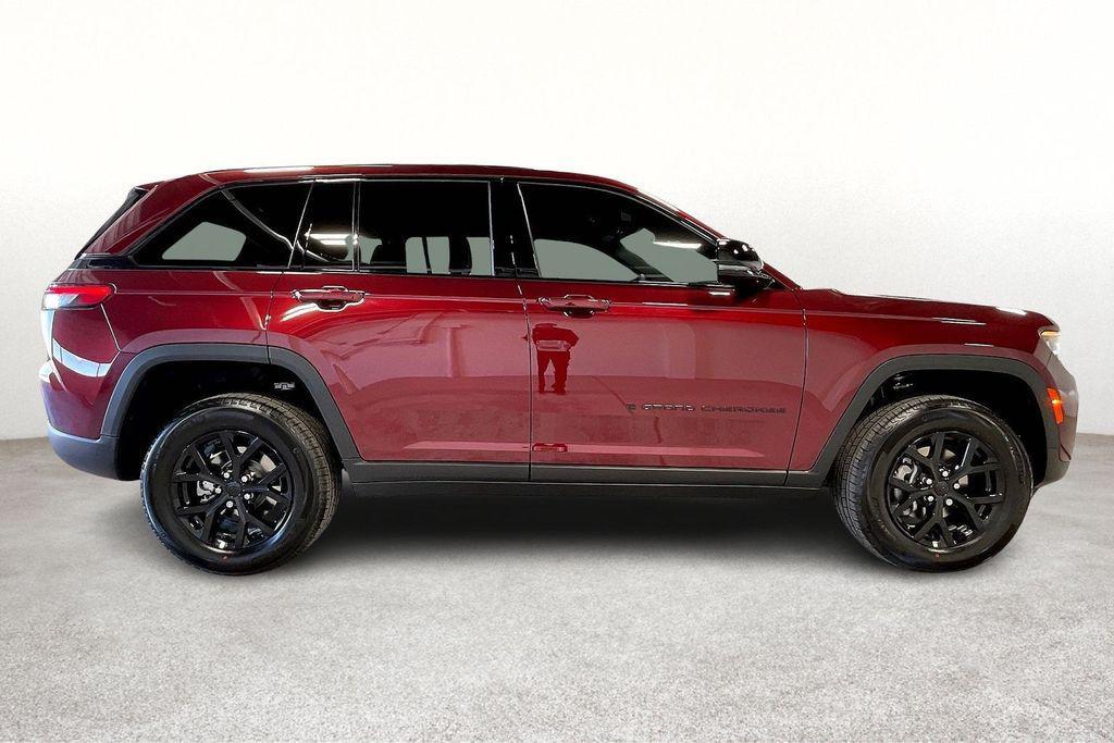new 2025 Jeep Grand Cherokee car, priced at $39,480