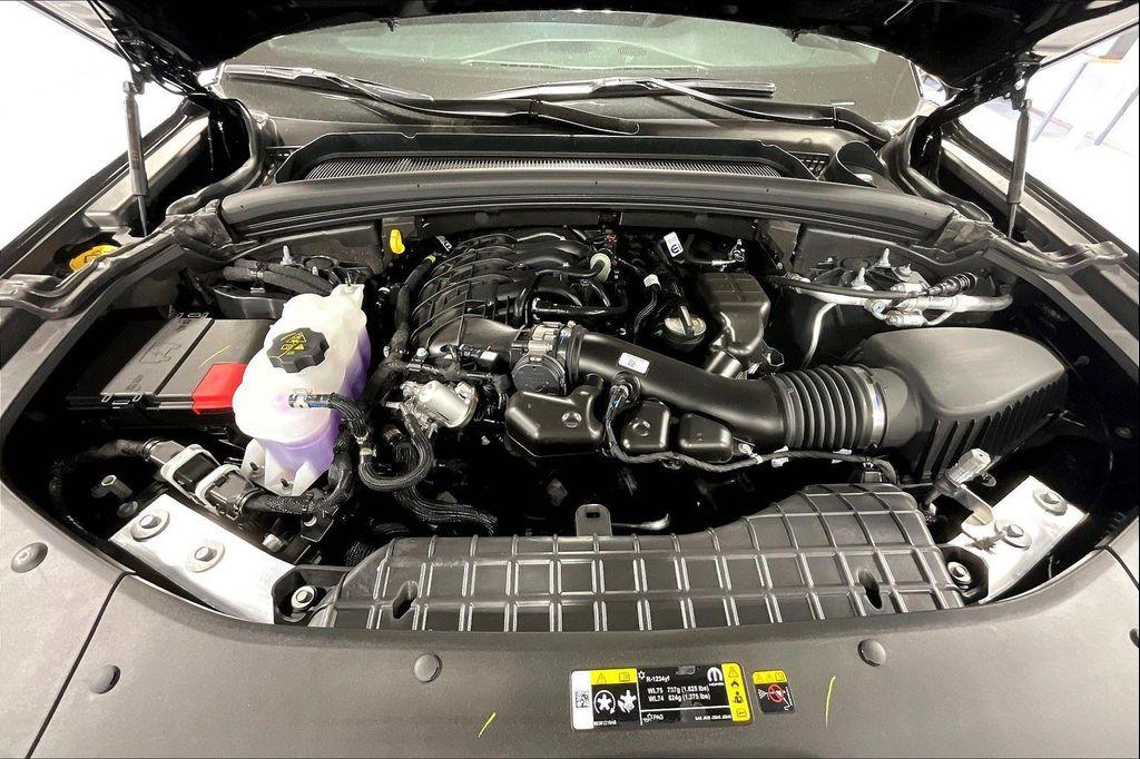 new 2025 Jeep Grand Cherokee car, priced at $39,980