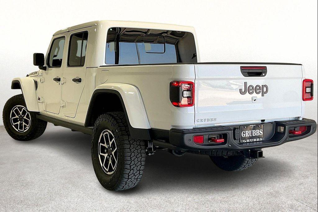 new 2025 Jeep Gladiator car, priced at $52,320