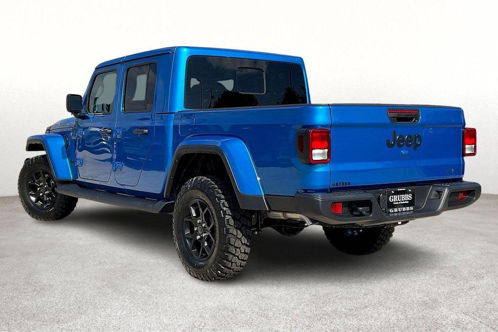new 2025 Jeep Gladiator car, priced at $48,855