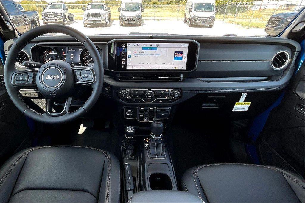 new 2025 Jeep Gladiator car, priced at $44,105