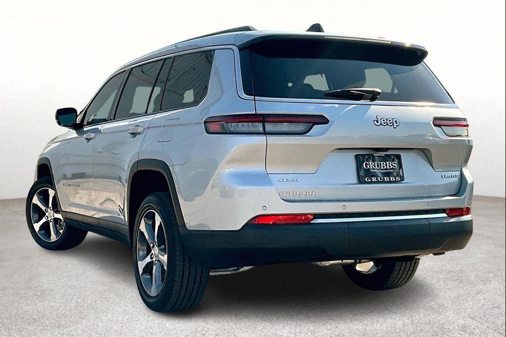 new 2025 Jeep Grand Cherokee L car, priced at $45,895