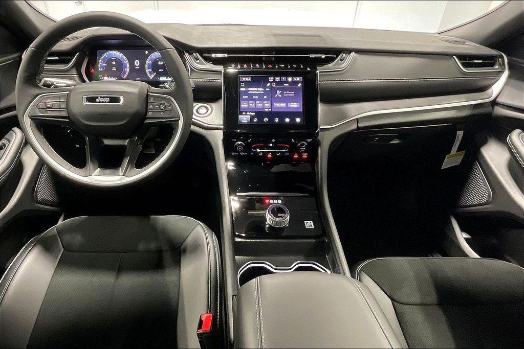 new 2025 Jeep Grand Cherokee L car, priced at $46,730