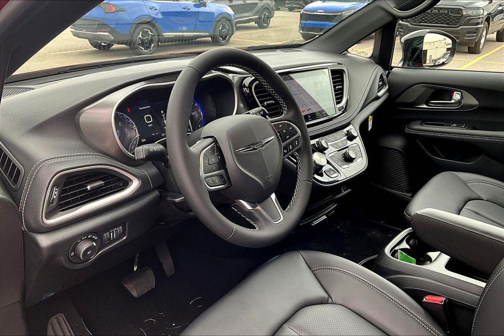 new 2026 Chrysler Pacifica car, priced at $46,880
