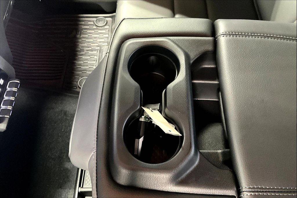 new 2025 Ram 1500 car, priced at $43,060