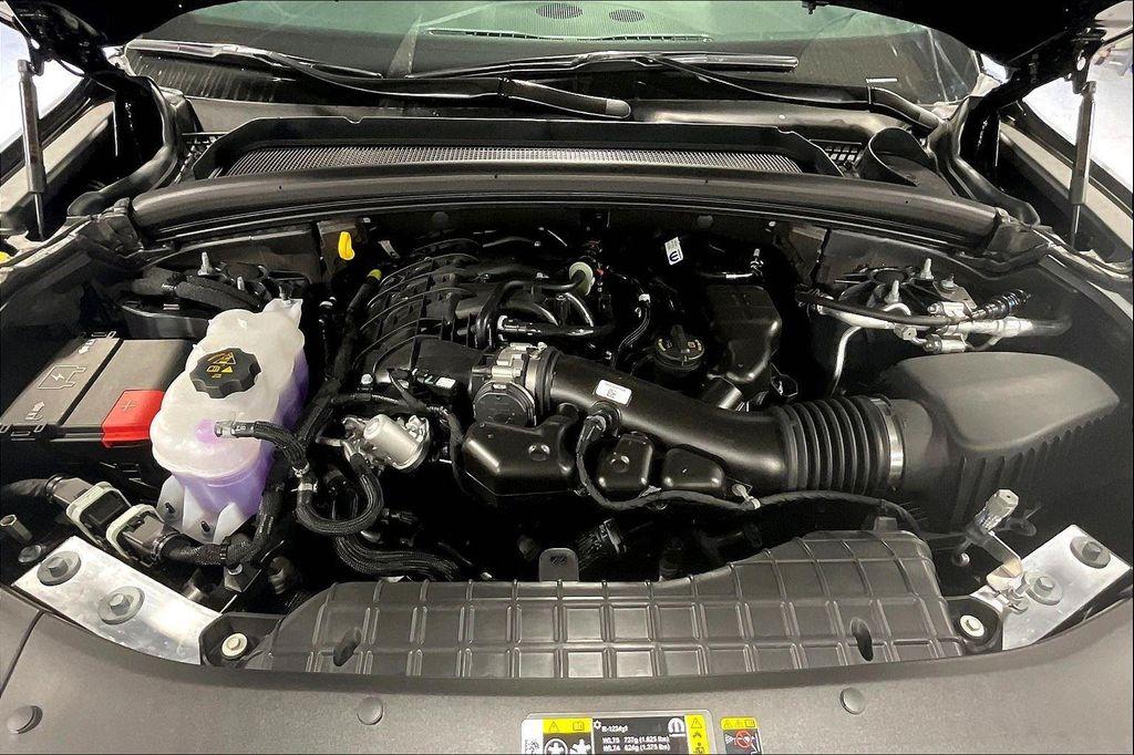 new 2025 Jeep Grand Cherokee car, priced at $45,985
