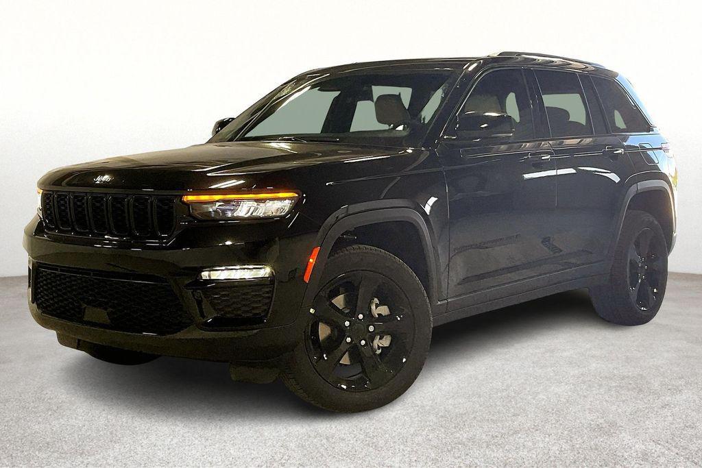 new 2025 Jeep Grand Cherokee car, priced at $52,735
